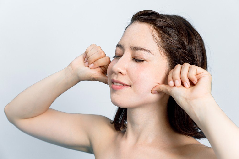 Các cách se khít lỗ chân lông hiệu quả tại nhà.