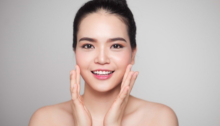 Hướng dẫn cách massage mặt đúng chuẩn không phải ai cũng biết.